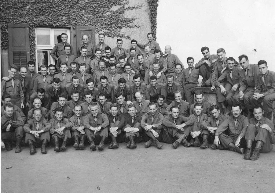 Ο στρατός-φάντασμα των καλλιτεχνών που παγίδευσε τον Χίτλερ